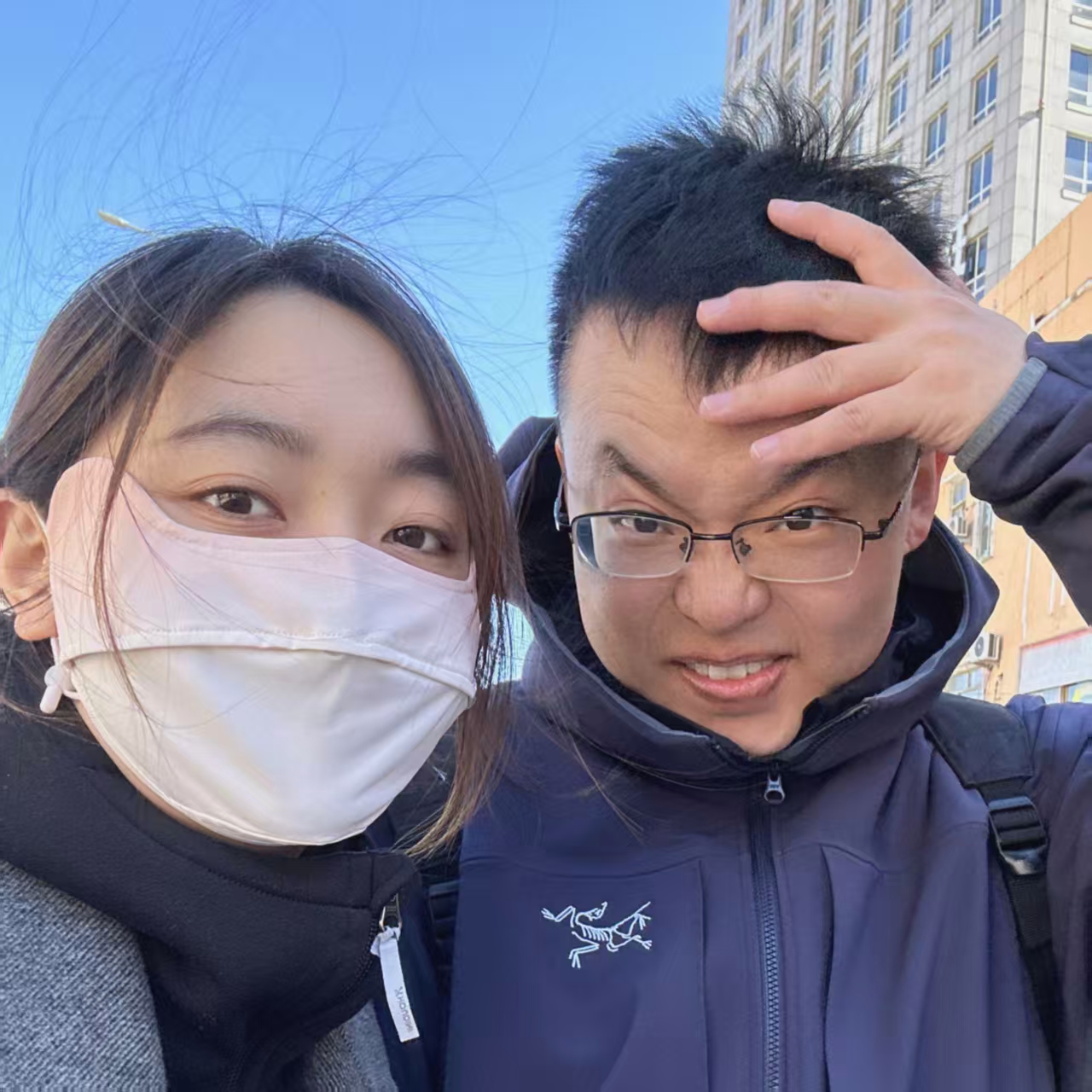 扫起落叶好过冬